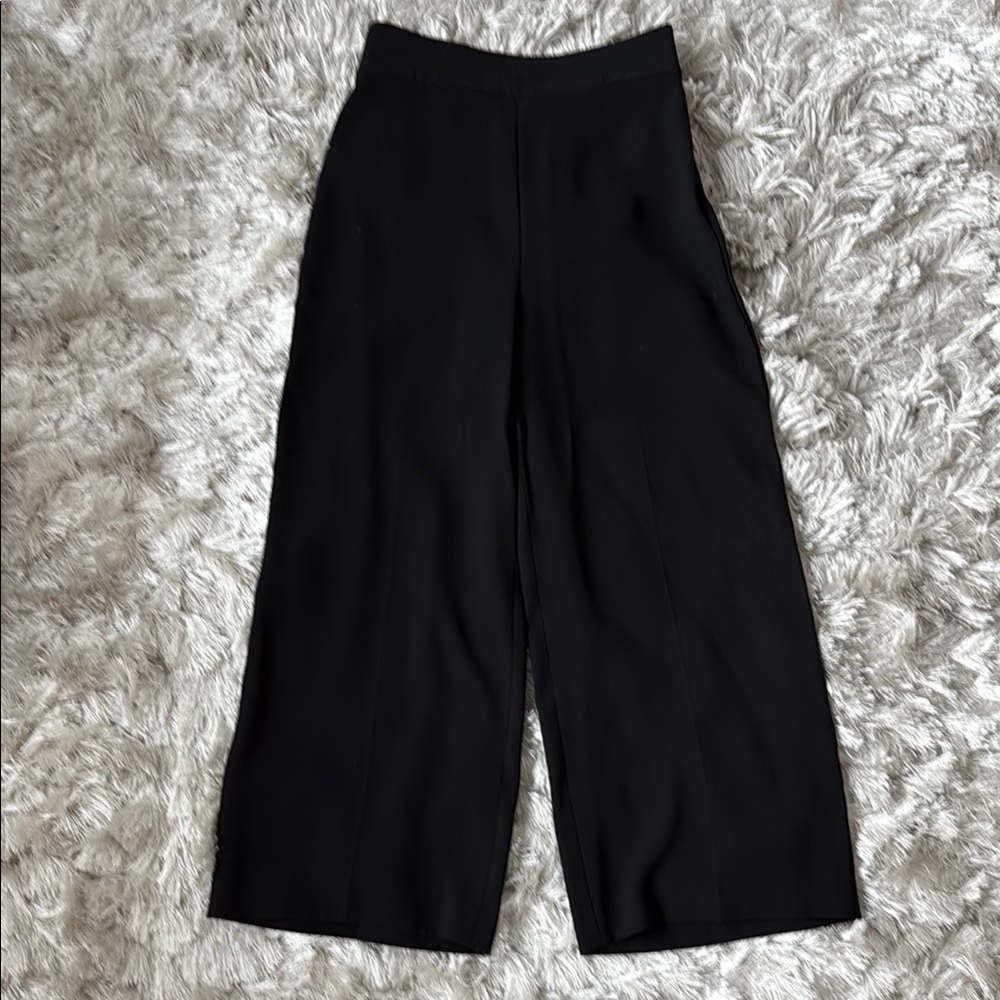 Zara Black Wide-Leg Pants Flowing Silhouette